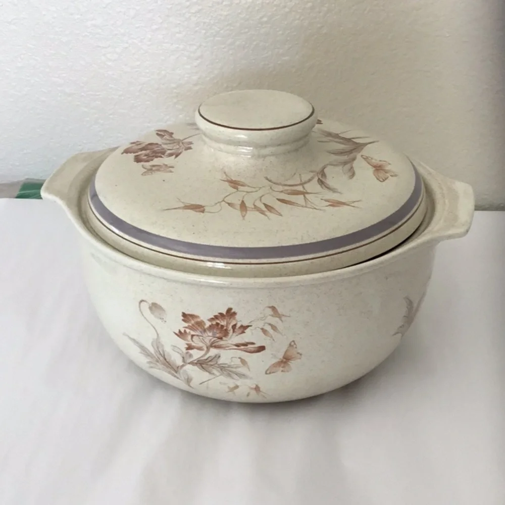 ROYAL ALBERT COVERED  